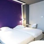 Mercure Sur Yon Отель 4*