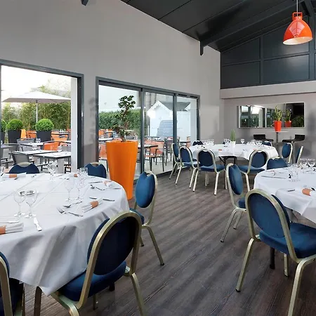 Hotel Mercure Sur Yon 4*