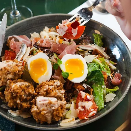 Mercure Sur Yon Hotel 4*