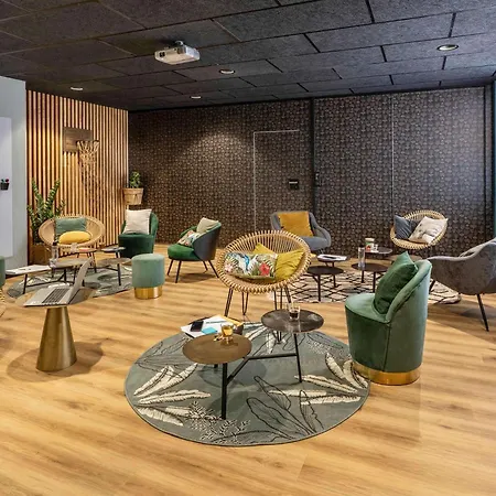 Mercure Sur Yon 4*