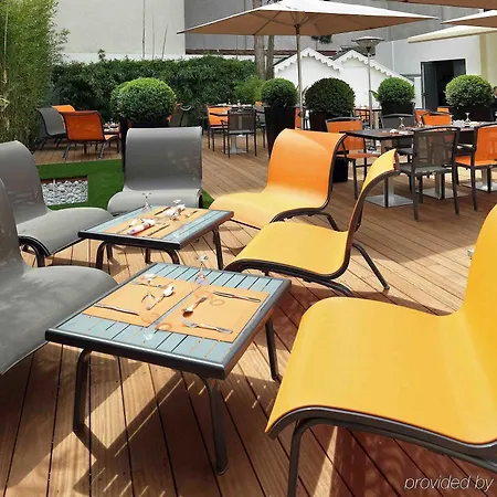 Hotel Mercure Sur Yon