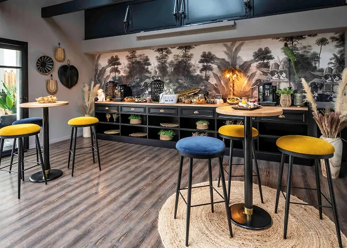 Mercure Sur Yon מלון