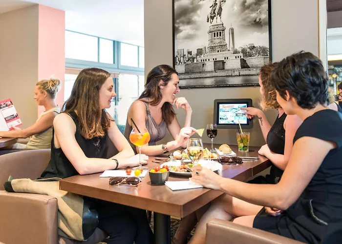 Mercure Sur Yon Hotel 4*