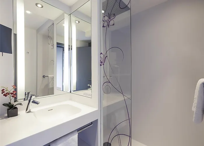 Hotel Mercure Sur Yon 4*